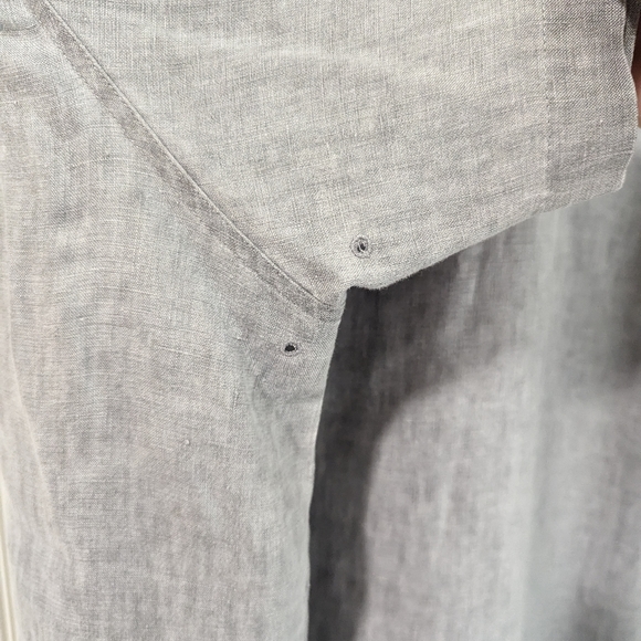 3/$10 Nat Nast Gray Linen Short Sleeve Shirt - Picture 2 of 6